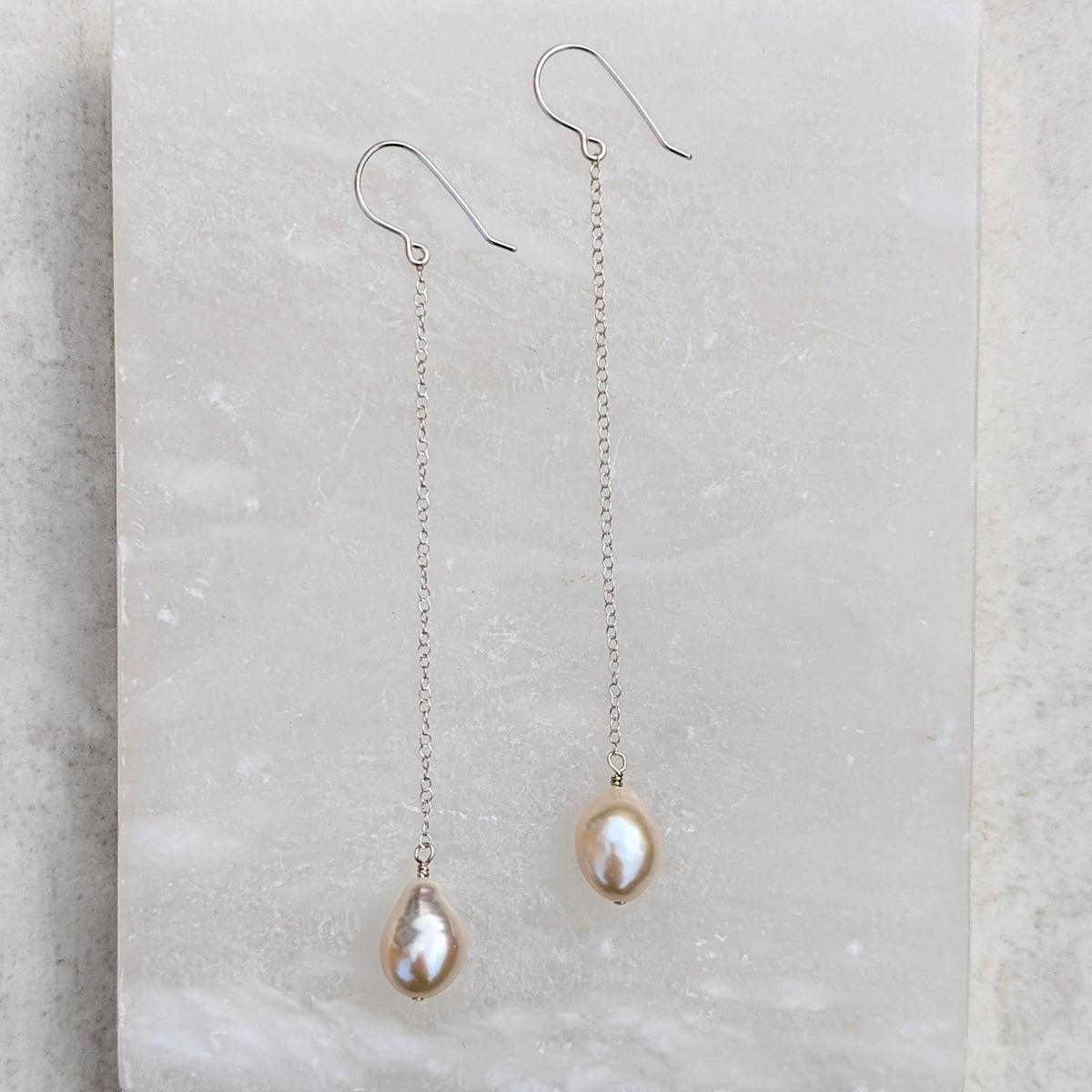 Pair of long chain pearl earring in sterling silver