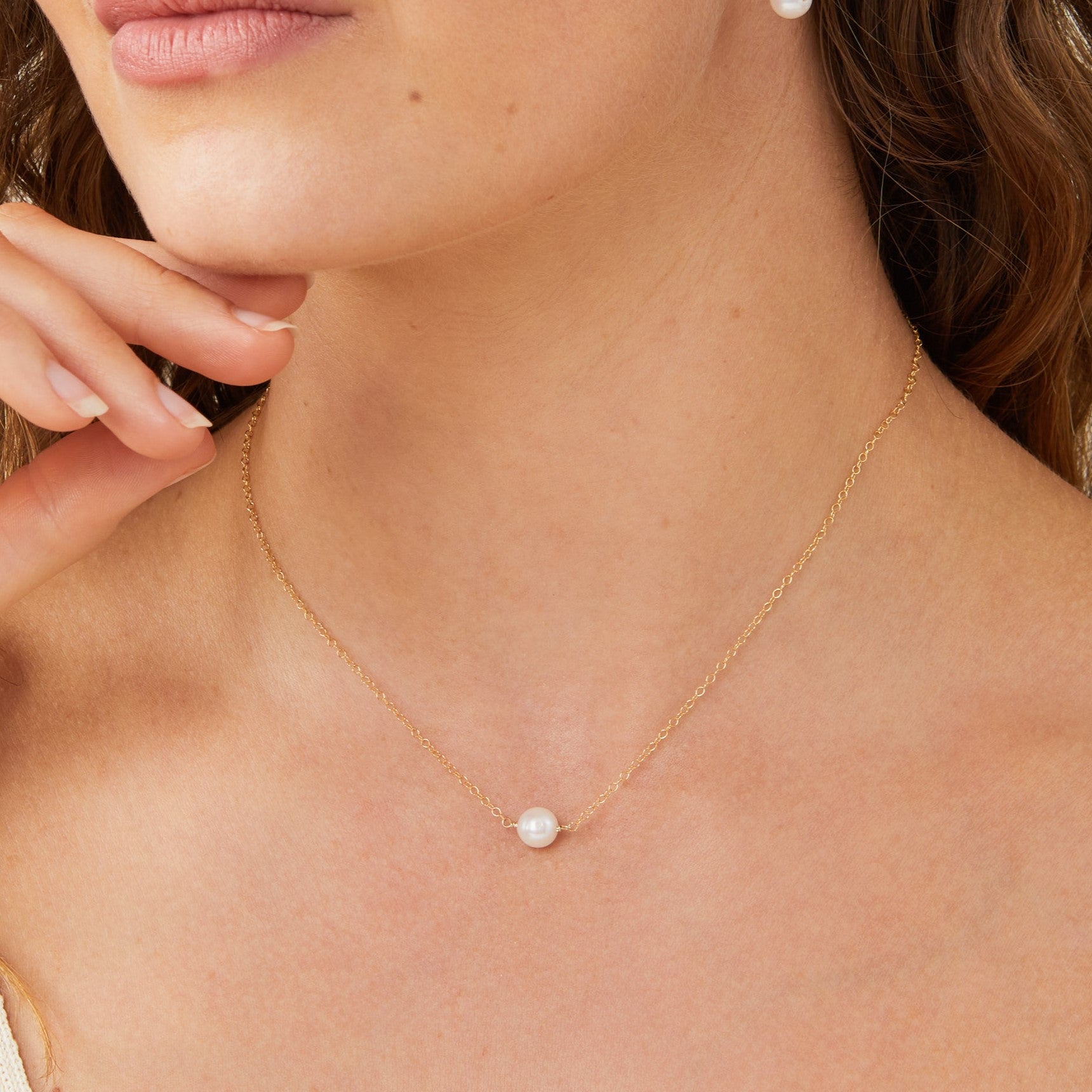 Mia Round White Pearl Necklace and Earring Set