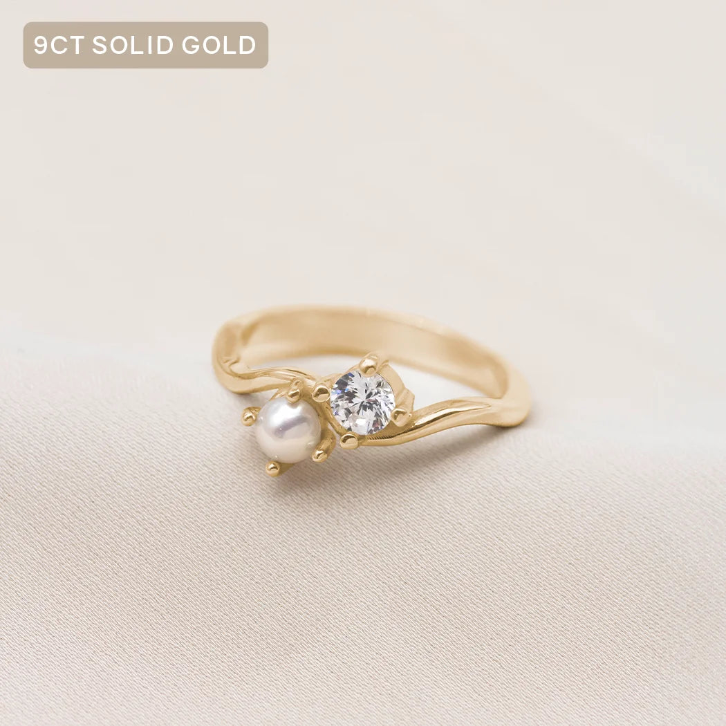 9ct Solid Gold Pearl and Moissanite Wave Ring