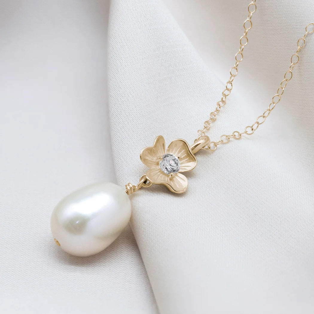 Flower Pearl Drop Necklace - Flora