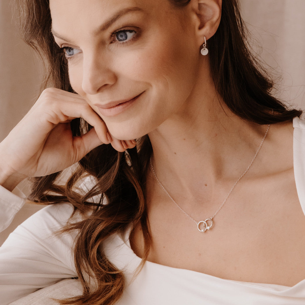 Interlocking Crystal and Pearl Circle Necklace