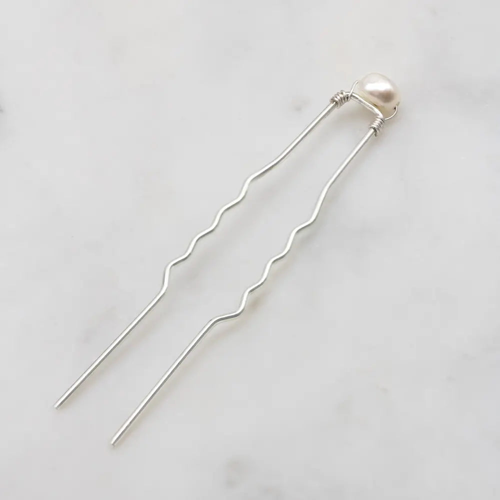 Lola Small Pearl Hair Pins