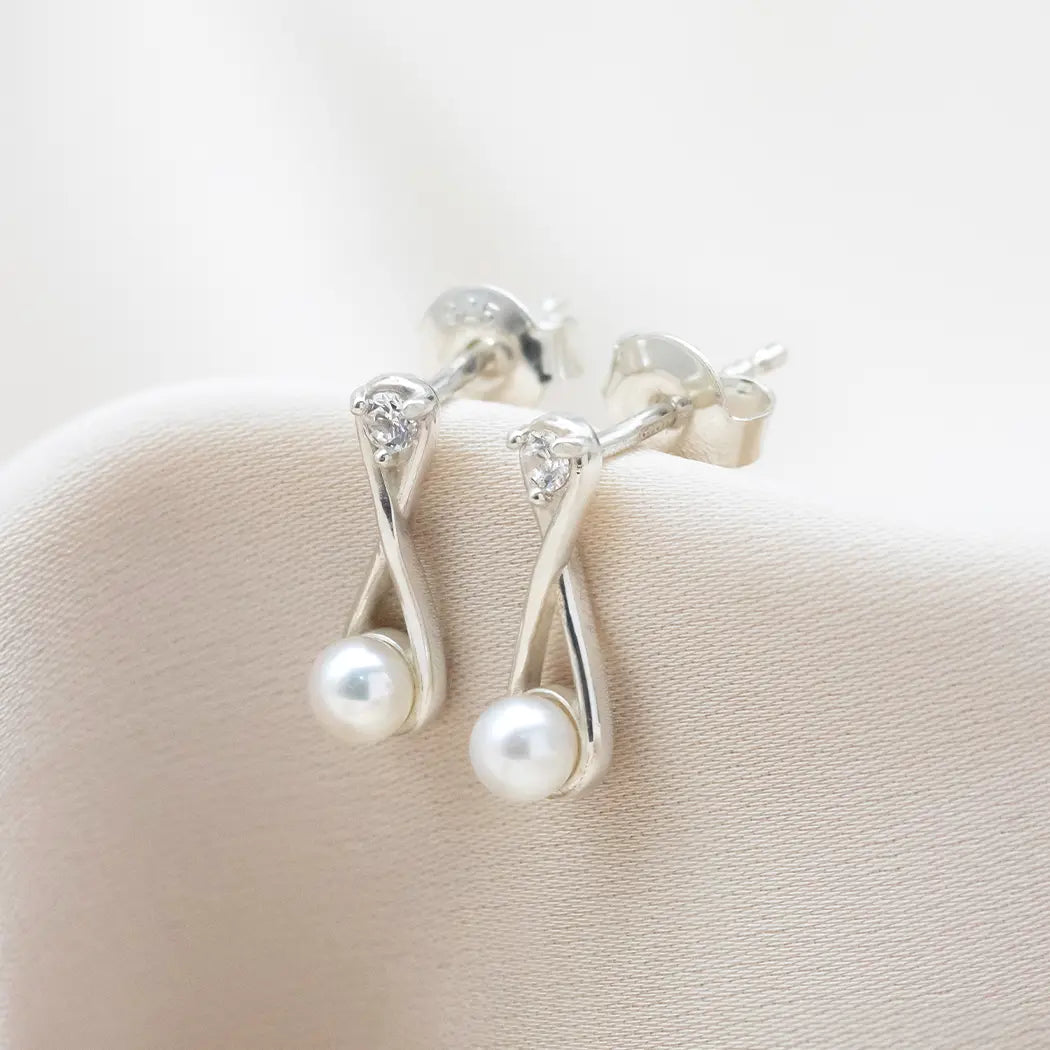 Infinity Pearl Drop Stud