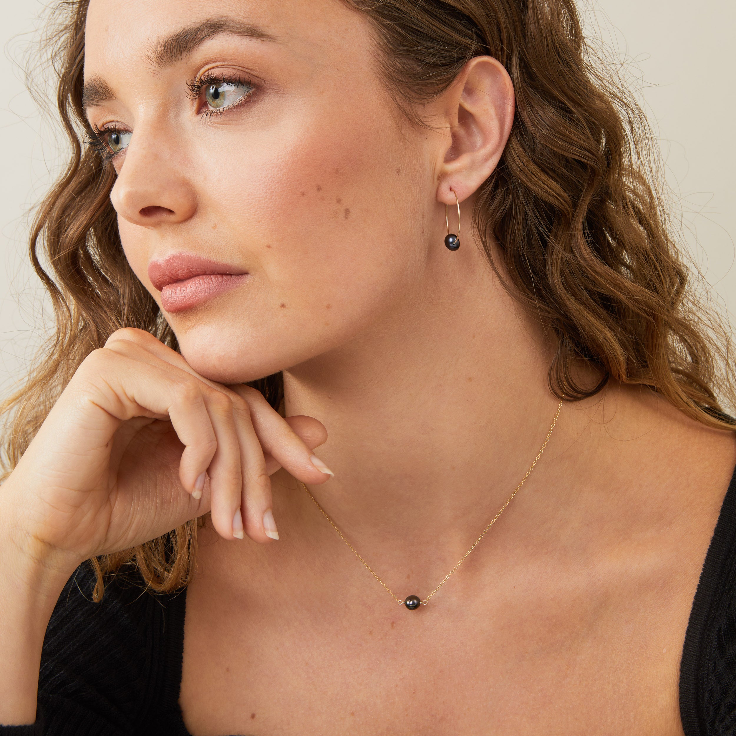 Amari Single Round Black Pearl Necklace