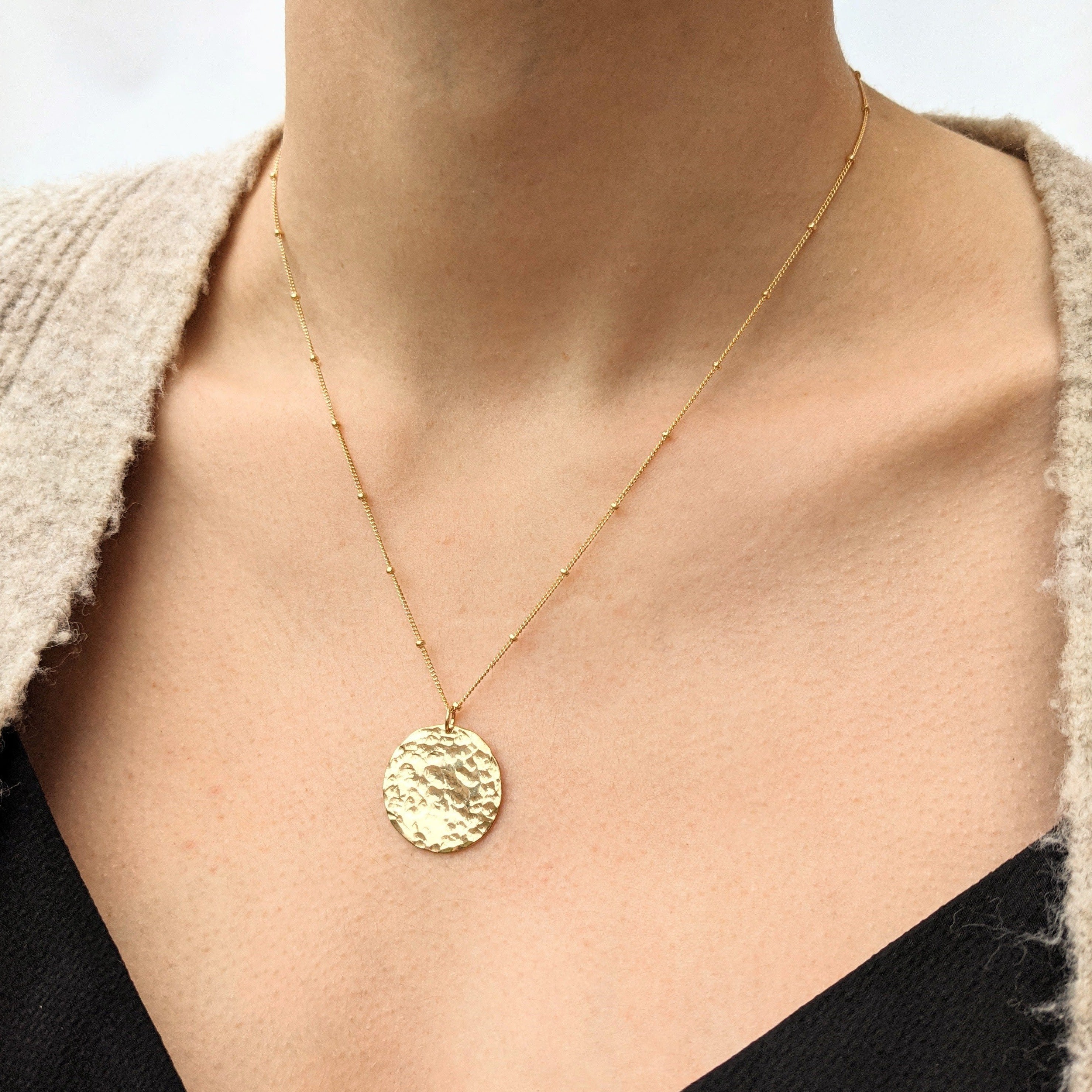 Large Gold Filled Hammered Disc Pendant Necklace Satellite Chain Coin 45cm